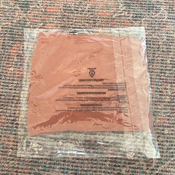 MIOU MUSE Rosy Tie Back top - Picture 6 of 7